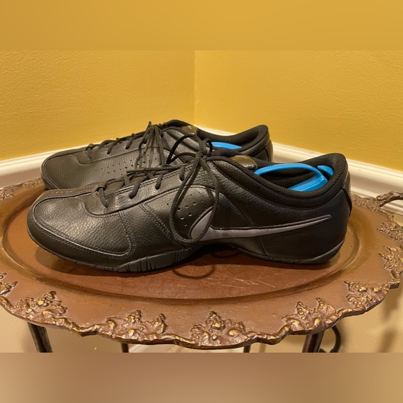 Men’s Nike Air Shoes - Picture 6 of 9